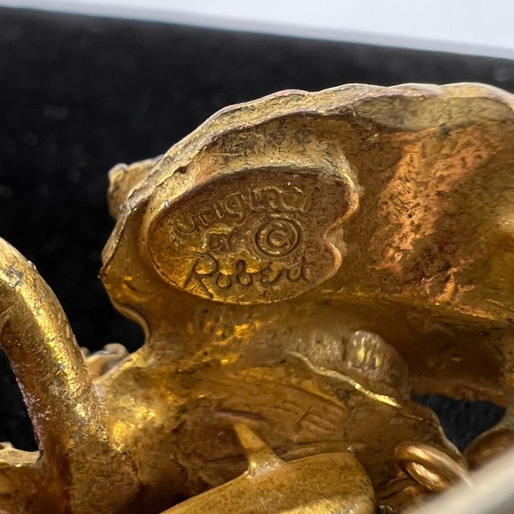 Vintage “Original by Robert” Faux Pearl & Crystal Dangle Brooch, 1960s Rare - Picture 6 of 6